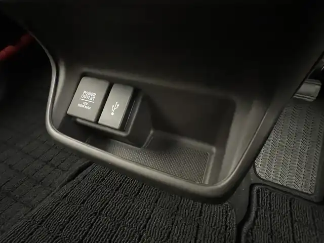 ホンダ フリード ハイブリット G 茨城県 2022(令4)年 0.9万km プラチナホワイトパール 社外ナビ/バックカメラ/フルセグ/衝突被害軽減ブレーキ/車線逸脱抑制装置/レーダークルーズコントロール/ソナー/両側電動スライドドア/ETC/ドラレコ/シートヒーター/LEDヘッドライト/スマートキー
