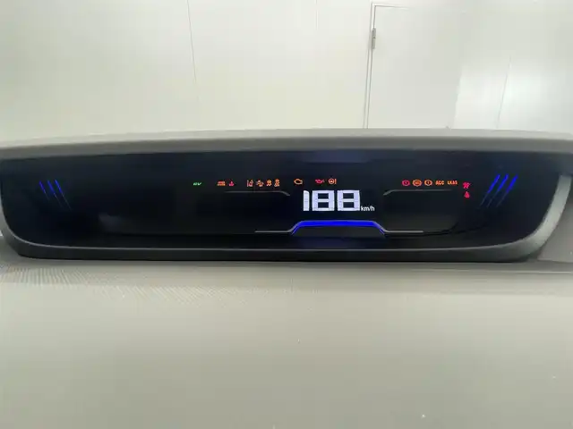 ホンダ フリード ハイブリット G 茨城県 2022(令4)年 0.9万km プラチナホワイトパール 社外ナビ/バックカメラ/フルセグ/衝突被害軽減ブレーキ/車線逸脱抑制装置/レーダークルーズコントロール/ソナー/両側電動スライドドア/ETC/ドラレコ/シートヒーター/LEDヘッドライト/スマートキー