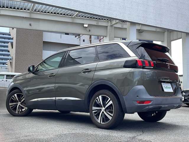 プジョー ５００８ アリュール 宮崎県 2017(平29)年 3.6万km ガンＭ 純正オーディオ/BT/USB/AMFM/ETC/バックカメラ/サンルーフ/パワーバックドア/ハーフレザーシート/パドルシフト/クルーズコントロール
