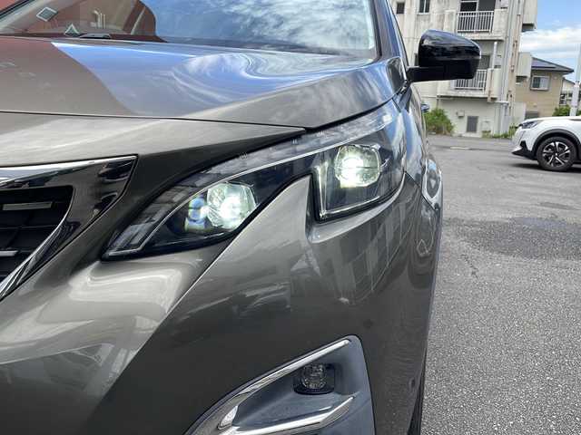 プジョー ５００８ アリュール 宮崎県 2017(平29)年 3.6万km ガンＭ 純正オーディオ/BT/USB/AMFM/ETC/バックカメラ/サンルーフ/パワーバックドア/ハーフレザーシート/パドルシフト/クルーズコントロール