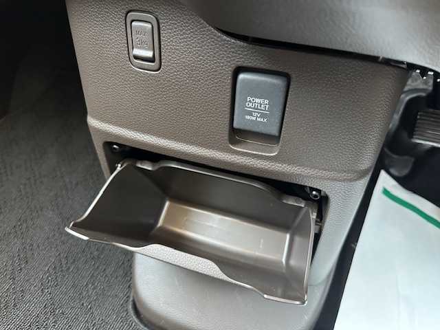 ホンダ Ｎ ＢＯＸ L コーディネートスタイル 大阪府 2021(令3)年 1.3万km プラチナホワイトパール ナビ　/Ｂｌｕｅｔｏｏｔｈ　/バックカメラ　/両側パワースライドドア　/レーダークルーズコントロール　/シートヒーター　/パーキングセンサー　/ＬＥＤヘッドライト　/オートハイビーム　/スマートキー　/マット