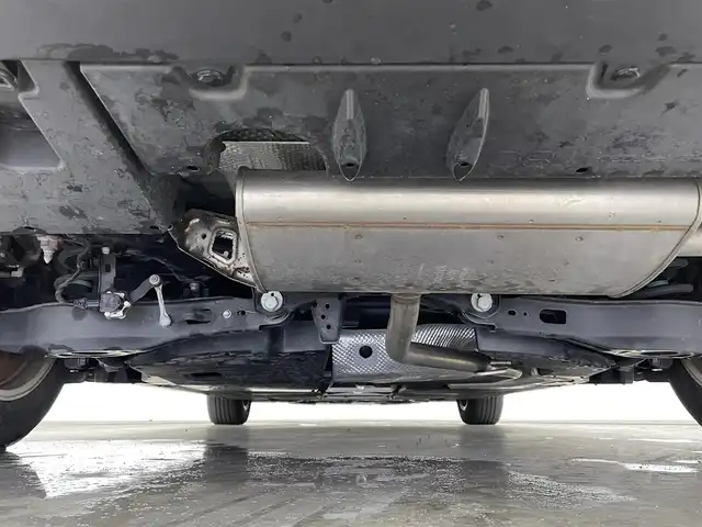 トヨタ プリウス ＰＨＶ A 大分県 2017(平29)年 4.4万km シルバーM メーカーナビ/フルセグ/Bluetooth/バックカメラ/オートLEDライト/プリクラッシュ/前後コーナーセンサー/ビルトインETC2.0/シートヒーター/カーテンエアバッグ/スマートキー/保証書/取扱説明書