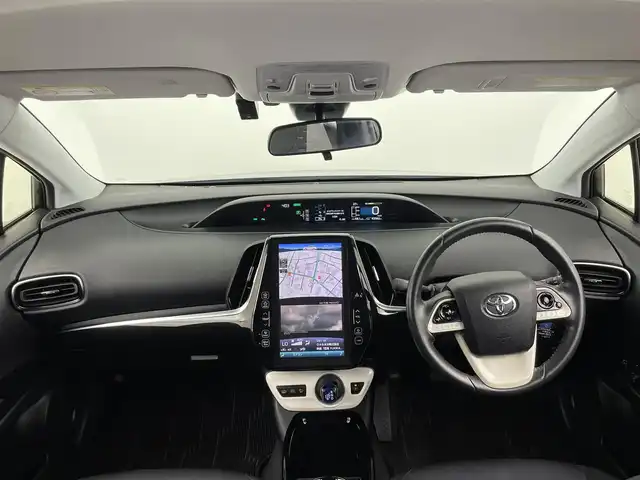 トヨタ プリウス ＰＨＶ A 大分県 2017(平29)年 4.4万km シルバーM メーカーナビ/フルセグ/Bluetooth/バックカメラ/オートLEDライト/プリクラッシュ/前後コーナーセンサー/ビルトインETC2.0/シートヒーター/カーテンエアバッグ/スマートキー/保証書/取扱説明書