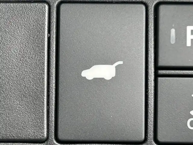 ホンダ ヴェゼル ハイブリッド e:HEV Z 岡山県 2025(令7)年 0.1千km プラチナホワイトパール 登録時走行距離3km/登録済未使用車/純正9インチナビ/フルセグTV(AM.FM.TV.BT)/バックカメラ/ビルトインETC2.0/ブラインドスポットモニター/シートヒーター/ステアリングヒーター/クリアランスソナー/衝突軽減ブレーキ/レーダークルーズコントロール/レーンキープアシスト/ダウンヒルアシストコントロール/横滑り防止装置/オートライト/アイドリングストップ/パワーバックドア/ワイヤレス充電/18インチ純正AW