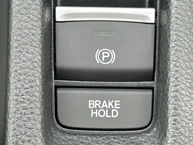 ホンダ ヴェゼル ハイブリッド e:HEV Z 岡山県 2025(令7)年 0.1千km プラチナホワイトパール 登録時走行距離3km/登録済未使用車/純正9インチナビ/フルセグTV(AM.FM.TV.BT)/バックカメラ/ビルトインETC2.0/ブラインドスポットモニター/シートヒーター/ステアリングヒーター/クリアランスソナー/衝突軽減ブレーキ/レーダークルーズコントロール/レーンキープアシスト/ダウンヒルアシストコントロール/横滑り防止装置/オートライト/アイドリングストップ/パワーバックドア/ワイヤレス充電/18インチ純正AW