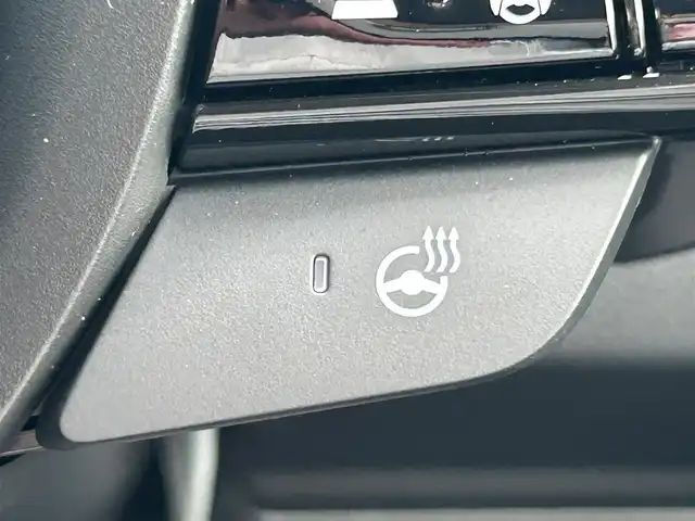 ホンダ ヴェゼル ハイブリッド e:HEV Z 岡山県 2025(令7)年 0.1千km プラチナホワイトパール 登録時走行距離3km/登録済未使用車/純正9インチナビ/フルセグTV(AM.FM.TV.BT)/バックカメラ/ビルトインETC2.0/ブラインドスポットモニター/シートヒーター/ステアリングヒーター/クリアランスソナー/衝突軽減ブレーキ/レーダークルーズコントロール/レーンキープアシスト/ダウンヒルアシストコントロール/横滑り防止装置/オートライト/アイドリングストップ/パワーバックドア/ワイヤレス充電/18インチ純正AW