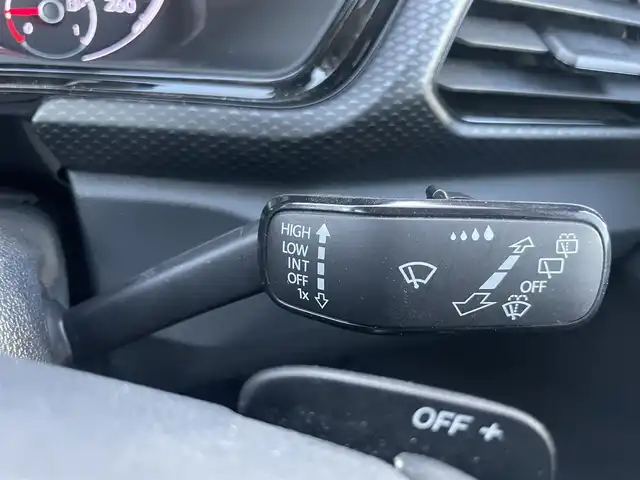 フォルクスワーゲン ＶＷ Ｔ－クロス TSI アクティブ 静岡県 2022(令4)年 2.1万km グレー オールイン・SFT/Ready2discover/SFT・パッケージ/ACC/LKA/BSM/PDC/app-connect/プリクラッシュブレーキシステム/リヤトラフィックアラート/アンビエントライト/社外360°ドライブレコーダー
