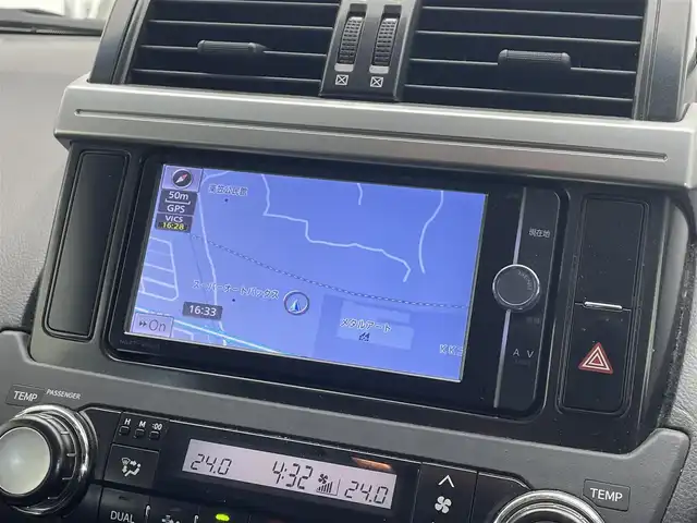 トヨタ ランドクルーザー プラド TX 滋賀県 2014(平26)年 17.9万km ホワイトパールクリスタルシャイン 純正7インチナビ【Bluetooth/フルセグTV/DVD/CD】/バックカメラ/クルーズコントロール/ビルトインETC/前方ドライブレコーダー/LEDヘッドライト/プッシュスタート/ステアリングリモコン/純正フロアマット/純正ドアバイザー