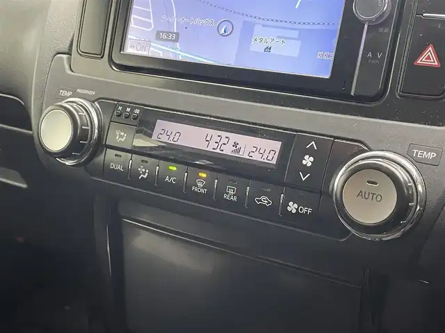 トヨタ ランドクルーザー プラド TX 滋賀県 2014(平26)年 17.9万km ホワイトパールクリスタルシャイン 純正7インチナビ【Bluetooth/フルセグTV/DVD/CD】/バックカメラ/クルーズコントロール/ビルトインETC/前方ドライブレコーダー/LEDヘッドライト/プッシュスタート/ステアリングリモコン/純正フロアマット/純正ドアバイザー