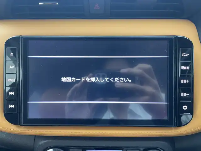 日産 キックス X ツートーンインテリアED 群馬県 2020(令2)年 5.8万km ブリリアントホワイトパール 純正９型ナビ　フルセグＴＶ　全周囲カメラ　デジタルインナーミラー　シートヒーター　ハンドルヒーター　衝突被害軽減ブレーキ　アダプティブクルーズコントール　車高調　ＥＴＣ　前方ドラレコ　ＬＥＤ　禁煙車