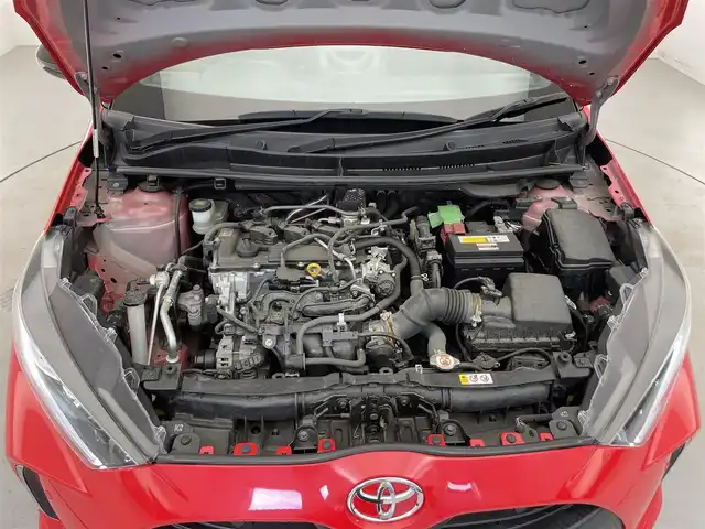 トヨタ ヤリス G 滋賀県 2020(令2)年 3.9万km 赤Ⅱ 8型純正ディスプレイオーディオ/Bluetooth/Miracast/USB/トヨタセーフティセンス/レーダークルーズコントロール/レーンキープアシスト/レーントレーシングアラート/パーキングサポートブレーキ/クリアランスソナー（前後）/モデリスタAW/バックカメラ/LEDヘッドライト/前後ドライブレコーダー/オートハイビーム/ETC