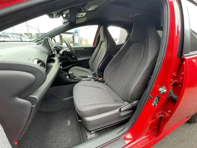 トヨタ ヤリス G 滋賀県 2020(令2)年 3.9万km 赤Ⅱ 8型純正ディスプレイオーディオ/Bluetooth/Miracast/USB/トヨタセーフティセンス/レーダークルーズコントロール/レーンキープアシスト/レーントレーシングアラート/パーキングサポートブレーキ/クリアランスソナー（前後）/モデリスタAW/バックカメラ/LEDヘッドライト/前後ドライブレコーダー/オートハイビーム/ETC