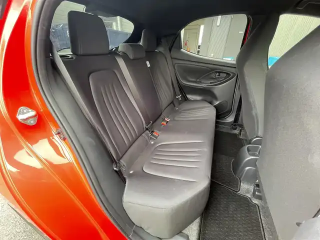 トヨタ ヤリス G 滋賀県 2020(令2)年 3.9万km 赤Ⅱ 8型純正ディスプレイオーディオ/Bluetooth/Miracast/USB/トヨタセーフティセンス/レーダークルーズコントロール/レーンキープアシスト/レーントレーシングアラート/パーキングサポートブレーキ/クリアランスソナー（前後）/モデリスタAW/バックカメラ/LEDヘッドライト/前後ドライブレコーダー/オートハイビーム/ETC