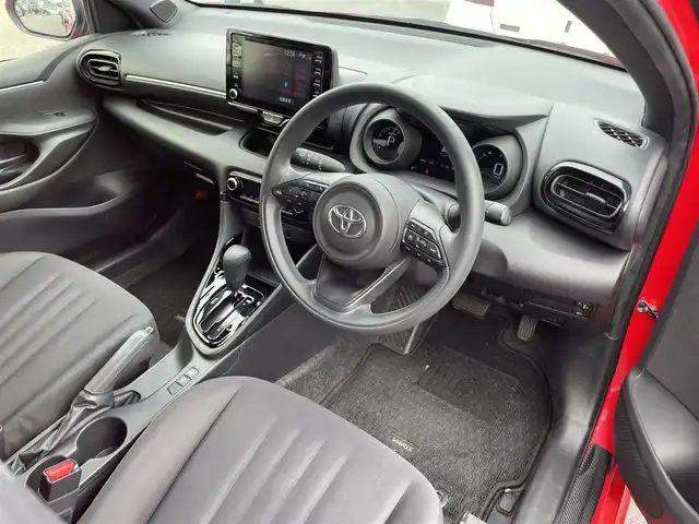 トヨタ ヤリス G 滋賀県 2020(令2)年 3.9万km 赤Ⅱ 8型純正ディスプレイオーディオ/Bluetooth/Miracast/USB/トヨタセーフティセンス/レーダークルーズコントロール/レーンキープアシスト/レーントレーシングアラート/パーキングサポートブレーキ/クリアランスソナー（前後）/モデリスタAW/バックカメラ/LEDヘッドライト/前後ドライブレコーダー/オートハイビーム/ETC
