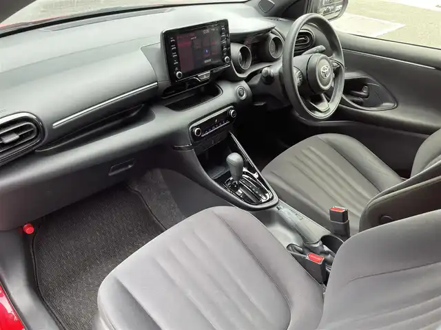 トヨタ ヤリス G 滋賀県 2020(令2)年 3.9万km 赤Ⅱ 8型純正ディスプレイオーディオ/Bluetooth/Miracast/USB/トヨタセーフティセンス/レーダークルーズコントロール/レーンキープアシスト/レーントレーシングアラート/パーキングサポートブレーキ/クリアランスソナー（前後）/モデリスタAW/バックカメラ/LEDヘッドライト/前後ドライブレコーダー/オートハイビーム/ETC