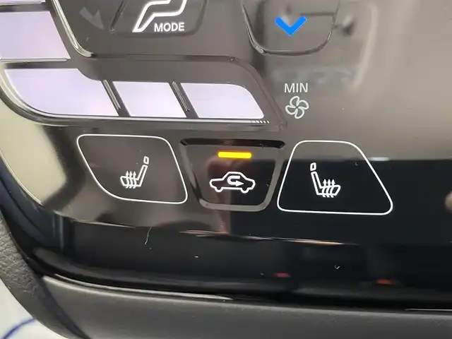 日産 ルークス ハイウェイスター Gターボ 岩手県 2024(令6)年 1.6万km 赤 特別塗装色　カンジュクカシス(V12)/４WD/ターボ/アラウンドビューモニター/左側ハンズフリーオートスライドドア/エマージェンシーブレーキ/踏み間違い衝突防止アシスト/車線逸脱警報/先行車発信お知らせ機能/標識認識機能/前後ソナー/オートハイビーム/横滑り防止装置/アイドリングストップ/リヤサーキュレーター/前席シートヒーター/ステアリングヒーター/ヘッドライトレベライザー/LEDヘッドライト/フォグランプ/純正１５インチアルミホイール