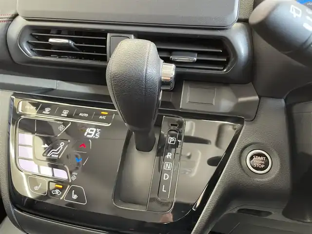 日産 ルークス ハイウェイスター Gターボ 岩手県 2024(令6)年 1.6万km 赤 特別塗装色　カンジュクカシス(V12)/４WD/ターボ/アラウンドビューモニター/左側ハンズフリーオートスライドドア/エマージェンシーブレーキ/踏み間違い衝突防止アシスト/車線逸脱警報/先行車発信お知らせ機能/標識認識機能/前後ソナー/オートハイビーム/横滑り防止装置/アイドリングストップ/リヤサーキュレーター/前席シートヒーター/ステアリングヒーター/ヘッドライトレベライザー/LEDヘッドライト/フォグランプ/純正１５インチアルミホイール