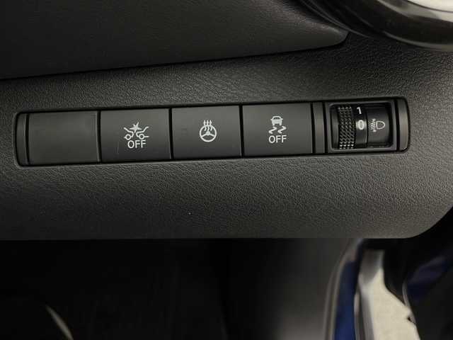 日産 キックス X 宮崎県 2020(令2)年 4.5万km ダークブルー 禁煙車/エマージェンシーブレーキ/純正9型ナビTV/（CD/DVD/Bluetooth/FMAM/フルセグTV)/純正ビルトインETC/純正LEDオートライト/純正LEDフォグ/純正17インチアルミ/純正フロアマット/プロパイロット/アラウンドビューモニター/レーンディパーチャーアラート/オートマチックハイビーム/デジタルインナーミラー/クリアランスソナー/ハーフレザーシート/前席シートヒーター/ステアリングヒーター/電子パーキング/オートホールド/オートエアコン/本革巻ハンドル/スマートキー/プッシュエンジンスタート/スペアキー/新車時保証書/取扱い説明書