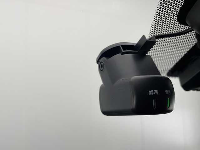 日産 キックス X 宮崎県 2020(令2)年 4.5万km ダークブルー 禁煙車/エマージェンシーブレーキ/純正9型ナビTV/（CD/DVD/Bluetooth/FMAM/フルセグTV)/純正ビルトインETC/純正LEDオートライト/純正LEDフォグ/純正17インチアルミ/純正フロアマット/プロパイロット/アラウンドビューモニター/レーンディパーチャーアラート/オートマチックハイビーム/デジタルインナーミラー/クリアランスソナー/ハーフレザーシート/前席シートヒーター/ステアリングヒーター/電子パーキング/オートホールド/オートエアコン/本革巻ハンドル/スマートキー/プッシュエンジンスタート/スペアキー/新車時保証書/取扱い説明書