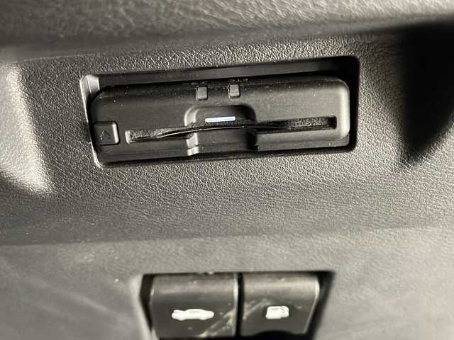 日産 キックス X 宮崎県 2020(令2)年 4.5万km ダークブルー 禁煙車/エマージェンシーブレーキ/純正9型ナビTV/（CD/DVD/Bluetooth/FMAM/フルセグTV)/純正ビルトインETC/純正LEDオートライト/純正LEDフォグ/純正17インチアルミ/純正フロアマット/プロパイロット/アラウンドビューモニター/レーンディパーチャーアラート/オートマチックハイビーム/デジタルインナーミラー/クリアランスソナー/ハーフレザーシート/前席シートヒーター/ステアリングヒーター/電子パーキング/オートホールド/オートエアコン/本革巻ハンドル/スマートキー/プッシュエンジンスタート/スペアキー/新車時保証書/取扱い説明書