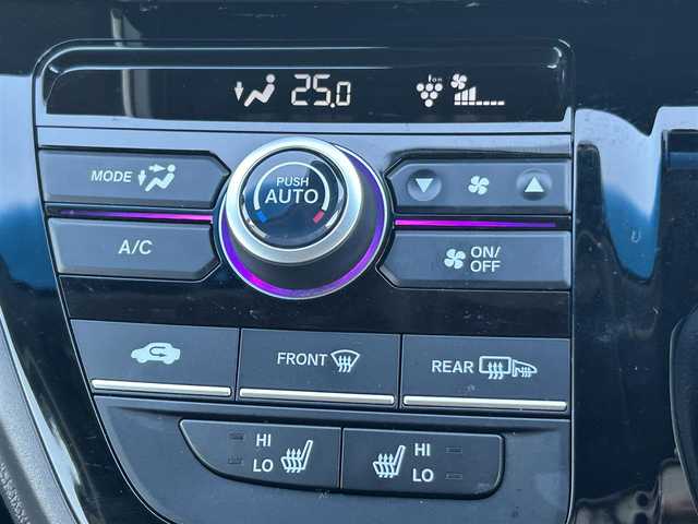 ホンダ フリード ハイブリット G 大阪府 2023(令5)年 1.2万km プラチナホワイトパール 純正9インチナビナビ(BT/フルセグ/USB/DVD)/バックカメラ/衝突被害軽減システム/レーダークルーズコントロール/レーンキープアシスト/盗難防止装置/横滑り防止装置/コーナーセンサー/ワンオーナー/両側パワースライドドア/シートヒーター/ドライブレコーダー/ETC/LEDヘッドライト/オートライト/オートマチックハイビーム/スペアキー