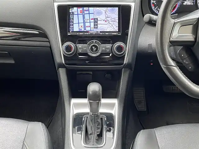 スバル レヴォーグ 1．6GT アイサイト 群馬県 2017(平29)年 6.2万km ダークグレーメタリック 4WD/サンルーフ/アドバンスドセーフティパッケージ/DIATONEサウンドナビ/CD・DVD・SD/Bluetooth・フルセグ/バック/サイドカメラ/ビルトインETC/レザーシート/前席パワーシート/前席シートヒーター/運転席シートメモリー/クルーズコントロール/パドルシフト/横滑り防止装置/レーンキープアシスト/衝突軽減ブレーキ/アイドリングストップ/LEDヘッドライト/純正アルミホイール/純正フロアマット/スマートキー×2