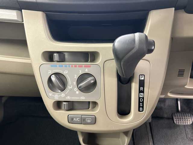 ダイハツ ムーヴ L 長崎県 2013(平25)年 3.6万km パールホワイトⅢ 登録時35162km/純正ナビ（NSCT-W63D）/・ワンセグ/キーレス/電格ミラー/純正バイザー/アイドリングストップ/エアバック/純正フロアマット