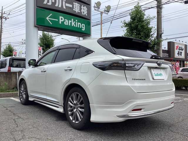 トヨタ ハリアー プレミアム 栃木県 2015(平27)年 11.6万km ホワイトパールクリスタルシャイン グレード　プレミアム/純正９インチナビ/大型サンルーフ（開閉＆チルト）/プッシュスタート/ハーフレザーシート /ビルトインETC/LDA（レーンディパーチャーアラート）/パワーバックドア/オートミラー/モデリスタフルエアロ/純正フロアマット/ウッドコンビハンドル/LEDヘッドライト/LEDフォグランプ/オートライト/純正18inchホイール/バックカメラ/オートエアコン/スペアスマートキー/保証書