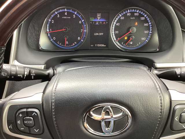 トヨタ ハリアー プレミアム 栃木県 2015(平27)年 11.6万km ホワイトパールクリスタルシャイン グレード　プレミアム/純正９インチナビ/大型サンルーフ（開閉＆チルト）/プッシュスタート/ハーフレザーシート /ビルトインETC/LDA（レーンディパーチャーアラート）/パワーバックドア/オートミラー/モデリスタフルエアロ/純正フロアマット/ウッドコンビハンドル/LEDヘッドライト/LEDフォグランプ/オートライト/純正18inchホイール/バックカメラ/オートエアコン/スペアスマートキー/保証書