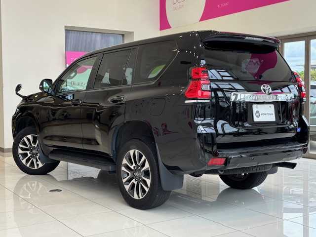 トヨタ ランドクルーザー プラド TX Lパッケージ 埼玉県 2021(令3)年 2.7万km ブラック セーフティーセンス/サンルーフ　/純正9インチナビ　/　　CD/DVD/BT/フルセグ/バックカメラ　/レーダークルーズコントロール　/LEDオートライト　/レザーシート　/シートヒーター　/エアシート　/パワーシート　/純正19インチアルミホイール/ステアリングスイッチ/アイドリングストップ/スマートキー2本/ビルトインETC　/禁煙車