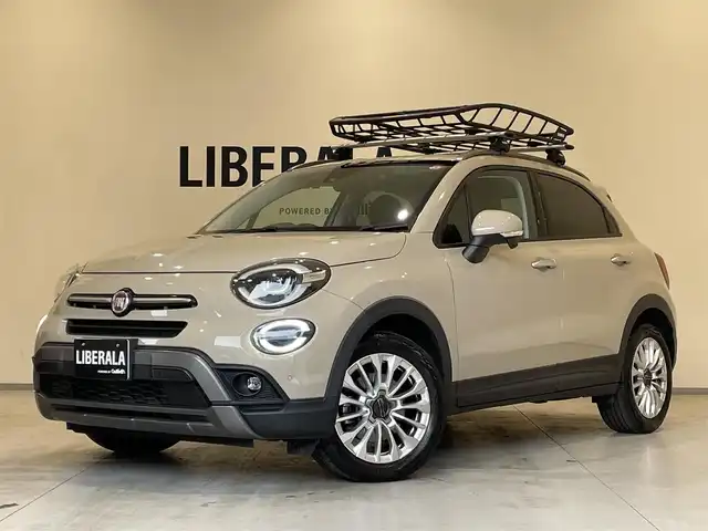 フィアット ５００Ｘ クロス 熊本県 2020(令2)年 2.3万km ベージュ ・スマートキー/・プッシュスタート/・全面衝突警報/・レーンキープエイド/・前後パーキングセンサー/・ブラインドスポットモニター/・アクティブブレーキ/・クルーズコントロール(追従式)/・黒革シート/・前席パワーシート/・前席シートヒーター /・純正ディスプレイオーディオ/　【Bluetooth・USB】/・バックカメラ/・ETC/・ルーフキャリア(THULE製)/・LEDヘッドランプ/・LEDフォグランプ/・純正マット/・保証書/取説