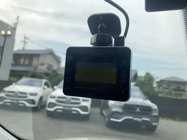 フィアット ５００Ｘ クロス 熊本県 2020(令2)年 2.3万km ベージュ ・スマートキー/・プッシュスタート/・全面衝突警報/・レーンキープエイド/・前後パーキングセンサー/・ブラインドスポットモニター/・アクティブブレーキ/・クルーズコントロール(追従式)/・黒革シート/・前席パワーシート/・前席シートヒーター /・純正ディスプレイオーディオ/　【Bluetooth・USB】/・バックカメラ/・ETC/・ルーフキャリア(THULE製)/・LEDヘッドランプ/・LEDフォグランプ/・純正マット/・保証書/取説