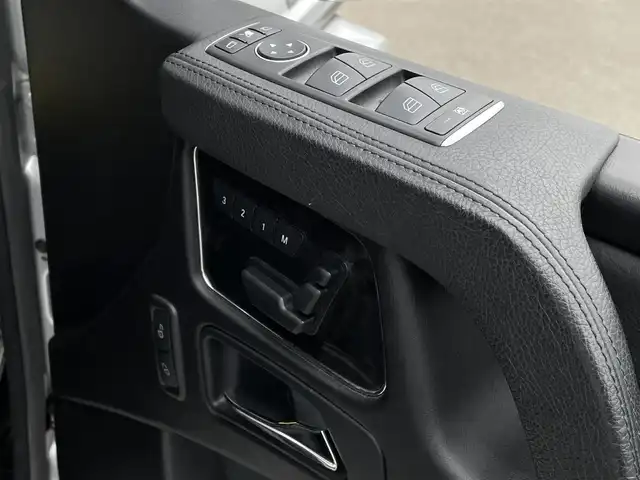 メルセデス・ベンツ ゲレンデヴァーゲン Ｇ３５０ｄ 長野県 2016(平28)年 3.9万km イリジウムシルバー ラグジュアリーＰＫＧ/・サンルーフ/・ｈａｒｍａｎ／ｋａｒｄｏｎ/レーダーセーフティパッケージ/・ディストロニックプラス/・ブラインドスポットモニター/サイドカメラ/黒革シート/パワーシート/シートヒーター/純正HDDナビ/フルセグＴＶ/バックカメラ/ｂｌｕｅｔｏｏｔｈ/パークトロニック/キーレス/ETC/リア5面プライバシーガラス/保証書・取説・スペアキー