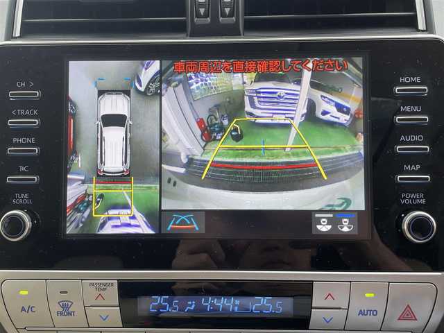 トヨタ ランドクルーザー プラド TX Lパッケージ 福岡県 2022(令4)年 1万km ホワイトパールクリスタルシャイン 禁煙車/ワンオーナー/純正ナビ/トヨタセーフティセンス/クルーズコントロール/横滑り防止/盗難防止/レーンキープアシスト/コーナーセンサー/全方位カメラ/エアバッグ/カーテンエアバッグ/前後ドライブレコーダー/純正アルミホイール/エアロパーツ/プッシュスタート/スマートキー/オートライト/LEDヘッドライト/パワーシート/サンルーフ/電動格納サードシート/４WD/シートクーラー/シートヒーター/ルーフレール/USB