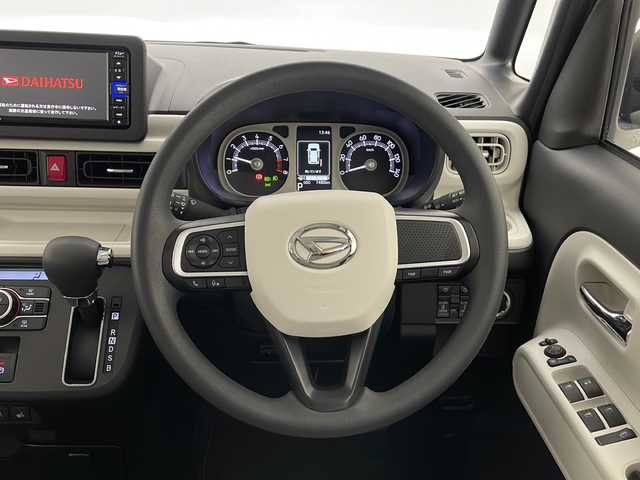 ダイハツ ムーヴ キャンバス ストライプス G 長野県 2023(令5)年 0.8万km シャイニングホワイトパール/サンドベージュメタリック 4WD/純正メモリナビ&フルセグTV&CD&DVD&USB&BT/車線逸脱警報/衝突軽減ブレーキ/後方コーナーセンサー/アイドリングストップ/両側パワースライドドア/前席シートヒーター/ステアリングスイッチ/ベンチシート/バックカメラ/ETC/LEDヘッドライト/オートライト/フロントフォグランプ/電動格納ミラー/電動ホールド/オートホールド/純正ホイールキャップ装着/純正フロアマット/プッシュスタート/スマートキー