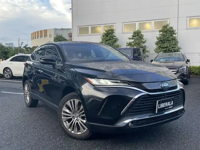 トヨタ ハリアー ハイブリッド Z レザーパッケージ 東京都 2021(令3)年 8.7万km プレシャスブラックパール 純正ナビ/ＪＢＬ/ＨＵＤ/トヨタセーフティ/フルセグ/３６０°カメラ/デジタルインナーミラー/ステアヒーター/ＬＥＤヘッドライト/オートハイビーム/パワーリアゲート/ＰＣＳ/ＬＴＡ/ＢＳＡ/スペアキー/保証書/取扱説明書