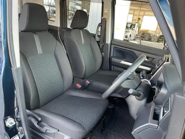 トヨタ ルーミー カスタムG－T 東京都 2022(令4)年 2.3万km レーザーブルークリスタルシャイン 純正ディスプレイオーディオ/パノラミックビュー/衝突回避支援/車線逸脱警報機能/クリアランスソナー/レーダークルーズコントロール/両側電動ドア/アイドリングストップ/ETC/ドライブレコーダー