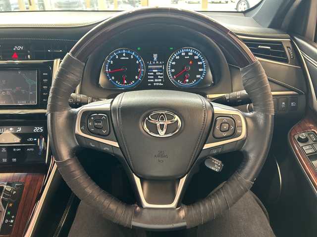 トヨタ ハリアー プレミアム 埼玉県 2015(平27)年 5.2万km ホワイトパールクリスタルシャイン トヨタセーフティーセンス　/純正メモリナビ/　　CD/DVD/BT/フルセグ　/バックカメラ　/パワーバックドア　/クルーズコントロール　/LEDオートライト　/ハーフレザーシート　/パワーシート　/純正18インチアルミホイール　/ステアリングスイッチ　/ETC