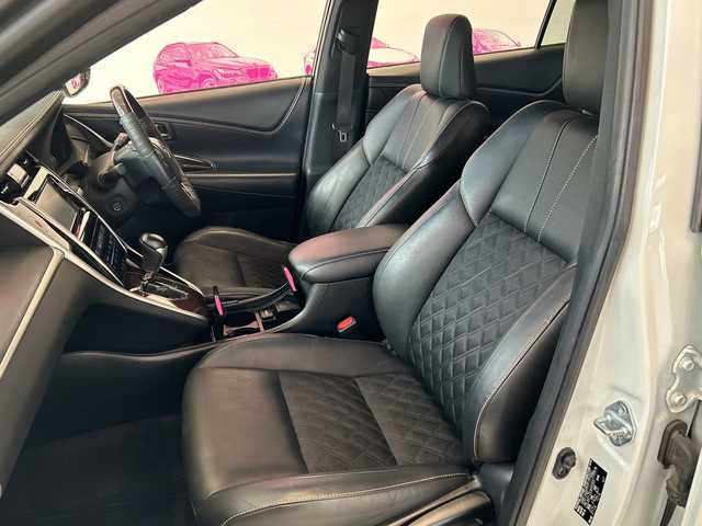 トヨタ ハリアー プレミアム 埼玉県 2015(平27)年 5.2万km ホワイトパールクリスタルシャイン トヨタセーフティーセンス　/純正メモリナビ/　　CD/DVD/BT/フルセグ　/バックカメラ　/パワーバックドア　/クルーズコントロール　/LEDオートライト　/ハーフレザーシート　/パワーシート　/純正18インチアルミホイール　/ステアリングスイッチ　/ETC