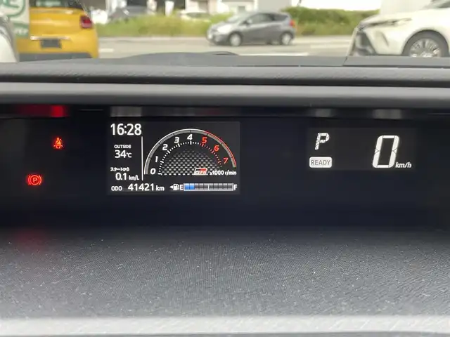 トヨタ アクア G GRスポーツ 17インチPKG 福岡県 2018(平30)年 4.2万km シルバーM トヨタ純正ナビ/（NSZT-Y66T/9インチナビ）/Bluetooth対応/CD/DVD/フルセグTV/GTスポーツ/バックカメラ/クルーズコントロール/ドライブレコーダー（前側）/ビルトインETC/ドアバイザー/純正フロアマット/プッシュスタート/カーテシライト（前ドア）/保証書/取扱説明書/スマートキー/スペアキー