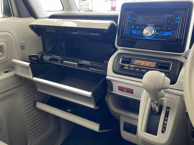 スズキ スペーシア HYBRID X 沖縄県 2023(令5)年 1万km シフォンアイボリーM 社外オーディオ(DPX5300BTHS)　/（ＣＤ　USB　AM　FM）/ワンオーナー/ＥＴＣ/両側パワースライドドア/シートヒーター/スマートキー/プッシュスタート/サーキュレーター/クリアランスソナー/アイドリングストップ/純正フロアマット/電動格納ミラー