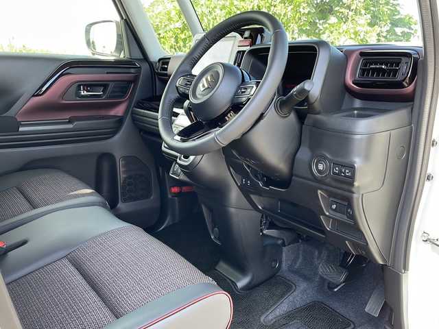 スズキ スペーシア カスタム HYBRID XS ターボ 新潟県 2024(令6)年 0.2万km ピュアホワイトパール/ブラック2トーン 4WD/純正メモリナビ/BT/USB/フルセグテレビ/全方位カメラ/衝突被害軽減ブレーキ/レーンキープアシスト/レーダークルーズコントロール/両側パワースライドドア/半革シート/ベンチシート/シートヒーター /ステアリングヒーター/ステアリングスイッチ/パドルシフト/コーナーセンサー/スマートキー/プッシュスタート/LEDヘッドライト/オートライト/オートハイビーム/フォグランプ/純正15インチアルミホイール