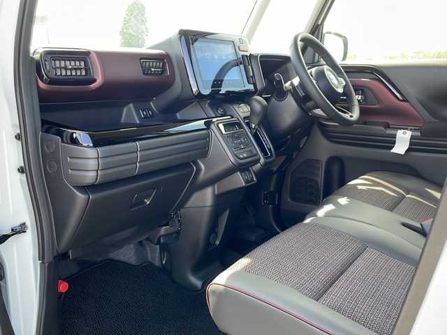 スズキ スペーシア カスタム HYBRID XS ターボ 新潟県 2024(令6)年 0.2万km ピュアホワイトパール/ブラック2トーン 4WD/純正メモリナビ/BT/USB/フルセグテレビ/全方位カメラ/衝突被害軽減ブレーキ/レーンキープアシスト/レーダークルーズコントロール/両側パワースライドドア/半革シート/ベンチシート/シートヒーター /ステアリングヒーター/ステアリングスイッチ/パドルシフト/コーナーセンサー/スマートキー/プッシュスタート/LEDヘッドライト/オートライト/オートハイビーム/フォグランプ/純正15インチアルミホイール