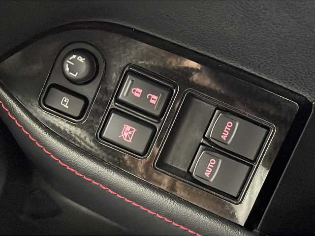 トヨタ ８６ GT リミテッド 茨城県 2018(平30)年 4.4万km クリスタルホワイトパール 純正SDナビ/モデリスタフルエアロ/FM　AM　CD　DVD　SD/Bluetooth接続/フルセグTV/バックカメラ/ETC/前方ドライブレコーダー/クルーズコントロール/ステアリングスイッチ/パドルシフト/D+N席シートヒーター/LEDヘッドライト/純正17インチアルミホイール/純正フロアマット