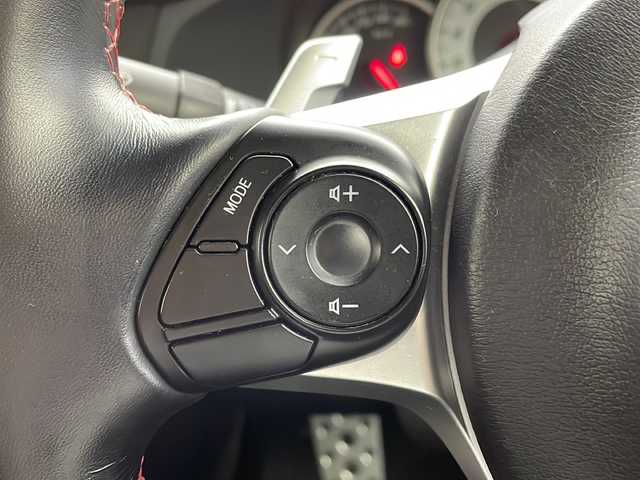 トヨタ ８６ GT リミテッド 茨城県 2018(平30)年 4.4万km クリスタルホワイトパール 純正SDナビ/モデリスタフルエアロ/FM　AM　CD　DVD　SD/Bluetooth接続/フルセグTV/バックカメラ/ETC/前方ドライブレコーダー/クルーズコントロール/ステアリングスイッチ/パドルシフト/D+N席シートヒーター/LEDヘッドライト/純正17インチアルミホイール/純正フロアマット