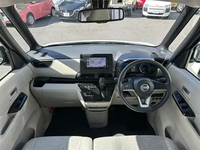 日産 ルークス X 三重県 2021(令3)年 3.6万km ホワイトパール 純正ナビ（AM/FM/TV/DVD/CD/Bluetooth/USB）/ETC/インテリジェントアラウンドビューモニター（ディスプレイ付ルームキラー）/ハンズフリーパワースライドドア（助手席側）/スライドドアオートクローザー（運転席側）/先進安全装備（インテリジェントエマージェンシーブレーキ/踏み間違い防止アシスト/車線逸脱防止支援システム/車線逸脱警報/前方衝突予測警報/ふらつき警報/標識検知機能）/快適パックA(プラズマクラスター付リアシーリングファン/撥水加工シート/後席パーソナルテーブル/助手席シートバックUSBソケット/リアドアロールサンシェード)/SRSエアバック（運転席/助手席/サイド/カーテン/ニー）/オートエアコン/シートバックポケット（助手席上下）/シートアンダーバックス（助手席）/インテリジェントキー/プッシュエンジンスターター/6スピーカー/地デジTVアンテナ/GPSアンテナ/ボディ同色ドアミラー（電動オート格納機能/ウインカー/カメラ付）/内装色インサイドドアハンドル/ピアノブラック調パワーウインドウスイッチベース/アナログメーター/4.2インチアドバンスドドライブアシストディスプレイ
