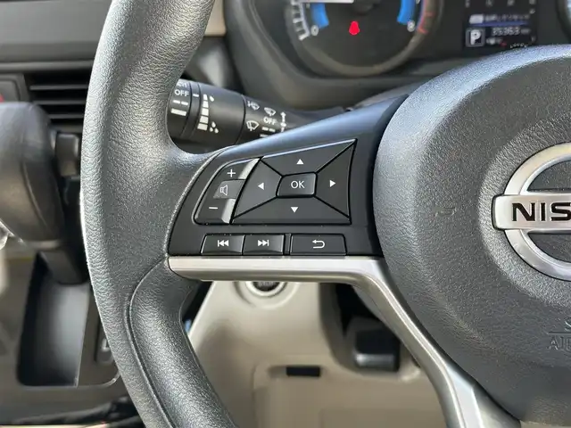 日産 ルークス X 三重県 2021(令3)年 3.6万km ホワイトパール 純正ナビ（AM/FM/TV/DVD/CD/Bluetooth/USB）/ETC/インテリジェントアラウンドビューモニター（ディスプレイ付ルームキラー）/ハンズフリーパワースライドドア（助手席側）/スライドドアオートクローザー（運転席側）/先進安全装備（インテリジェントエマージェンシーブレーキ/踏み間違い防止アシスト/車線逸脱防止支援システム/車線逸脱警報/前方衝突予測警報/ふらつき警報/標識検知機能）/快適パックA(プラズマクラスター付リアシーリングファン/撥水加工シート/後席パーソナルテーブル/助手席シートバックUSBソケット/リアドアロールサンシェード)/SRSエアバック（運転席/助手席/サイド/カーテン/ニー）/オートエアコン/シートバックポケット（助手席上下）/シートアンダーバックス（助手席）/インテリジェントキー/プッシュエンジンスターター/6スピーカー/地デジTVアンテナ/GPSアンテナ/ボディ同色ドアミラー（電動オート格納機能/ウインカー/カメラ付）/内装色インサイドドアハンドル/ピアノブラック調パワーウインドウスイッチベース/アナログメーター/4.2インチアドバンスドドライブアシストディスプレイ