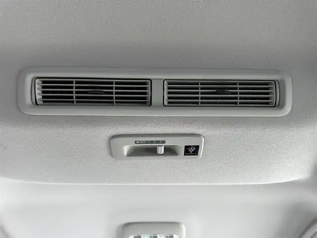 日産 ルークス X 三重県 2021(令3)年 3.6万km ホワイトパール 純正ナビ（AM/FM/TV/DVD/CD/Bluetooth/USB）/ETC/インテリジェントアラウンドビューモニター（ディスプレイ付ルームキラー）/ハンズフリーパワースライドドア（助手席側）/スライドドアオートクローザー（運転席側）/先進安全装備（インテリジェントエマージェンシーブレーキ/踏み間違い防止アシスト/車線逸脱防止支援システム/車線逸脱警報/前方衝突予測警報/ふらつき警報/標識検知機能）/快適パックA(プラズマクラスター付リアシーリングファン/撥水加工シート/後席パーソナルテーブル/助手席シートバックUSBソケット/リアドアロールサンシェード)/SRSエアバック（運転席/助手席/サイド/カーテン/ニー）/オートエアコン/シートバックポケット（助手席上下）/シートアンダーバックス（助手席）/インテリジェントキー/プッシュエンジンスターター/6スピーカー/地デジTVアンテナ/GPSアンテナ/ボディ同色ドアミラー（電動オート格納機能/ウインカー/カメラ付）/内装色インサイドドアハンドル/ピアノブラック調パワーウインドウスイッチベース/アナログメーター/4.2インチアドバンスドドライブアシストディスプレイ