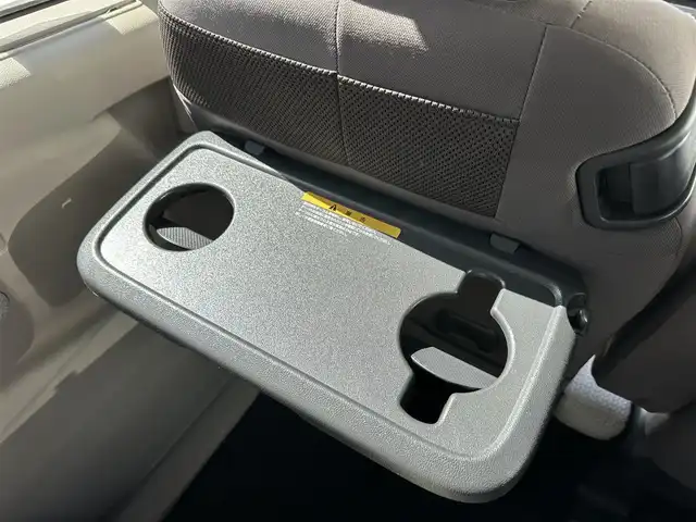 日産 ルークス X 三重県 2021(令3)年 3.6万km ホワイトパール 純正ナビ（AM/FM/TV/DVD/CD/Bluetooth/USB）/ETC/インテリジェントアラウンドビューモニター（ディスプレイ付ルームキラー）/ハンズフリーパワースライドドア（助手席側）/スライドドアオートクローザー（運転席側）/先進安全装備（インテリジェントエマージェンシーブレーキ/踏み間違い防止アシスト/車線逸脱防止支援システム/車線逸脱警報/前方衝突予測警報/ふらつき警報/標識検知機能）/快適パックA(プラズマクラスター付リアシーリングファン/撥水加工シート/後席パーソナルテーブル/助手席シートバックUSBソケット/リアドアロールサンシェード)/SRSエアバック（運転席/助手席/サイド/カーテン/ニー）/オートエアコン/シートバックポケット（助手席上下）/シートアンダーバックス（助手席）/インテリジェントキー/プッシュエンジンスターター/6スピーカー/地デジTVアンテナ/GPSアンテナ/ボディ同色ドアミラー（電動オート格納機能/ウインカー/カメラ付）/内装色インサイドドアハンドル/ピアノブラック調パワーウインドウスイッチベース/アナログメーター/4.2インチアドバンスドドライブアシストディスプレイ