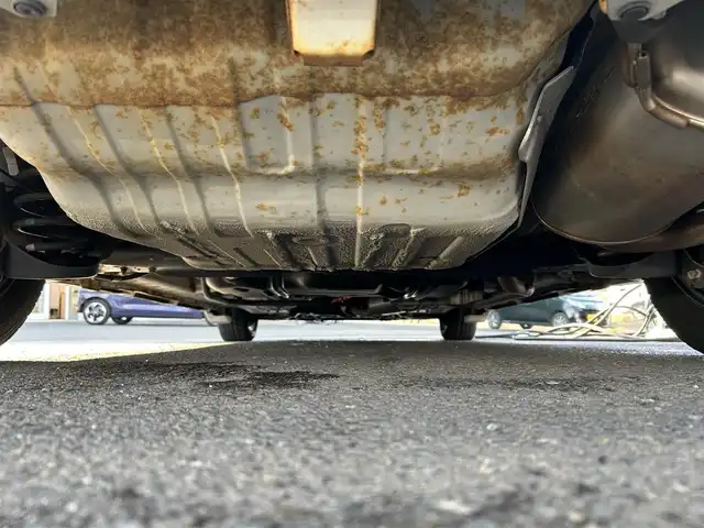 ホンダ フリード ハイブリット ジャストセレクション 宮城県 2014(平26)年 12.7万km プラチナムホワイトパール 純正ナビ/(フルセグTV/CD/DVD/SD/BT)/バックカメラ/フリップダウンモニター/ビルトインETC/クルーズコントロール/レザー調シートカバー/オートエアコン/革巻きステアリング/ステアリングスイッチ/両側パワースライドドア/スマートキー/スペアキー/ウインカー付き電動格納ミラー/ドアバイザー/HIDヘッドライト/純正フロアマット/社外15インチAW